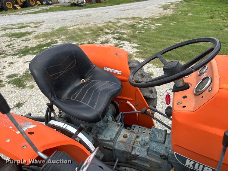 image for item NJ9217 Kubota L295DT MFWD tractor