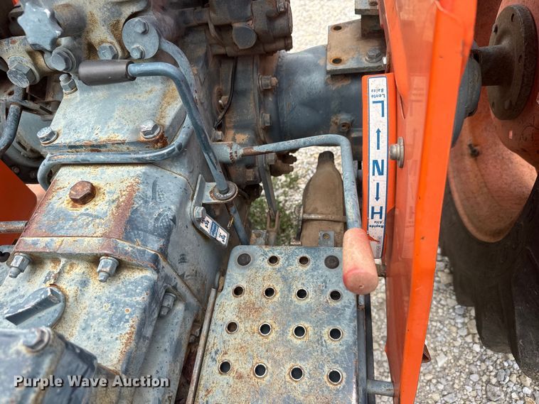 image for item NJ9217 Kubota L295DT MFWD tractor