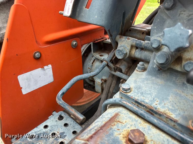 image for item NJ9217 Kubota L295DT MFWD tractor