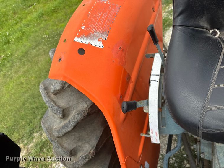 image for item NJ9217 Kubota L295DT MFWD tractor