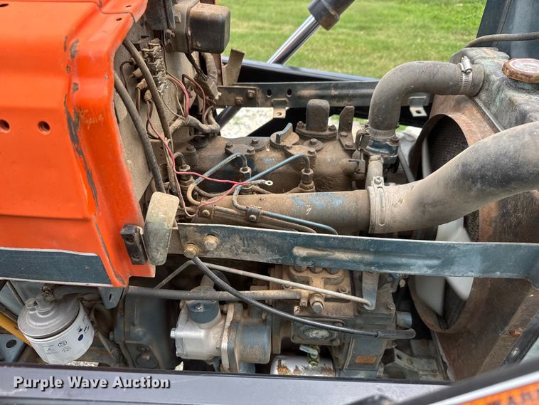 image for item NJ9217 Kubota L295DT MFWD tractor