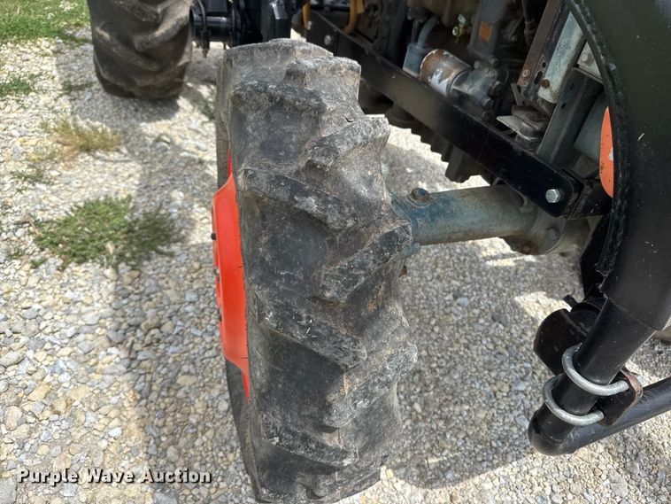 image for item NJ9217 Kubota L295DT MFWD tractor