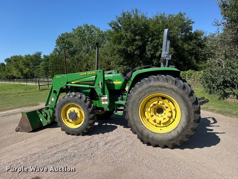 image for item NJ9231 1999 John Deere 5510 MFWD tractor