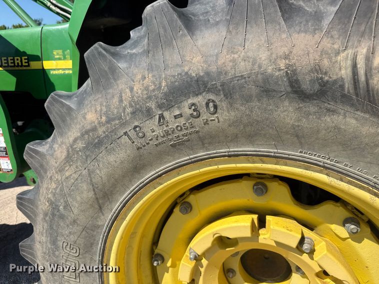 image for item NJ9231 1999 John Deere 5510 MFWD tractor