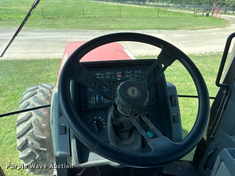 image for item NJ9232 Case IH 7220 MFWD tractor