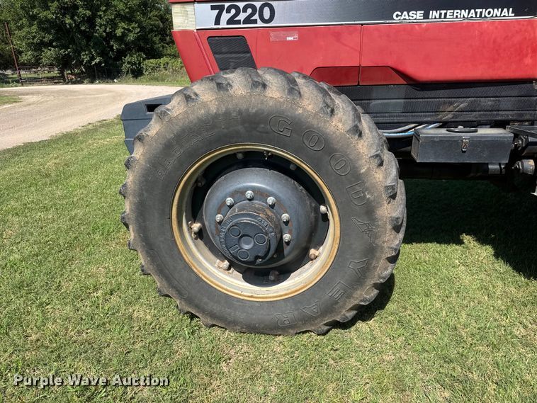 image for item NJ9232 Case IH 7220 MFWD tractor