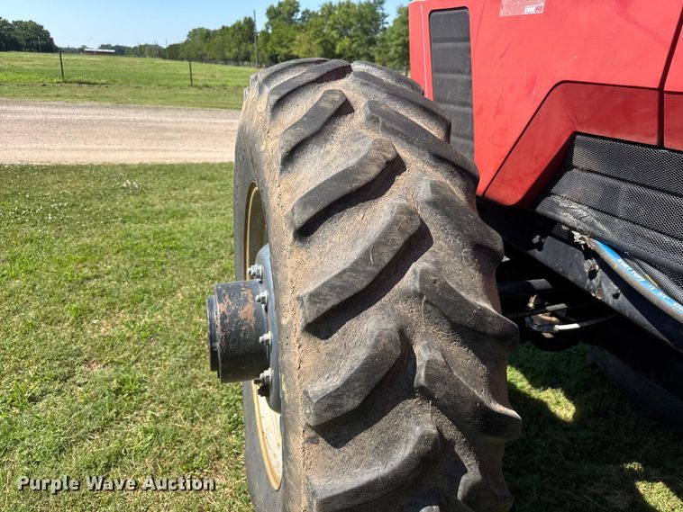 image for item NJ9232 Case IH 7220 MFWD tractor