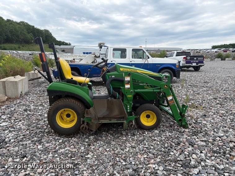 image for item YA3913 2014 John Deere 1023E MFWD tractor