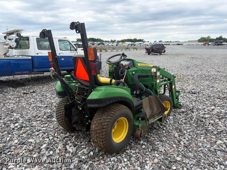 image for item YA3913 2014 John Deere 1023E MFWD tractor