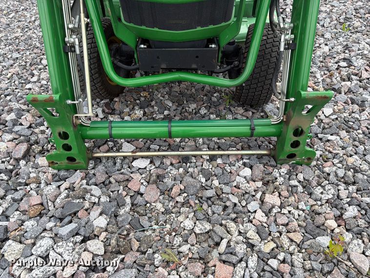image for item YA3913 2014 John Deere 1023E MFWD tractor