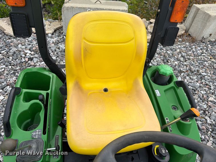 image for item YA3913 2014 John Deere 1023E MFWD tractor
