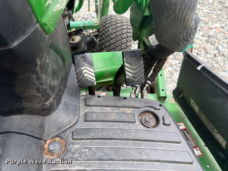 image for item YA3913 2014 John Deere 1023E MFWD tractor