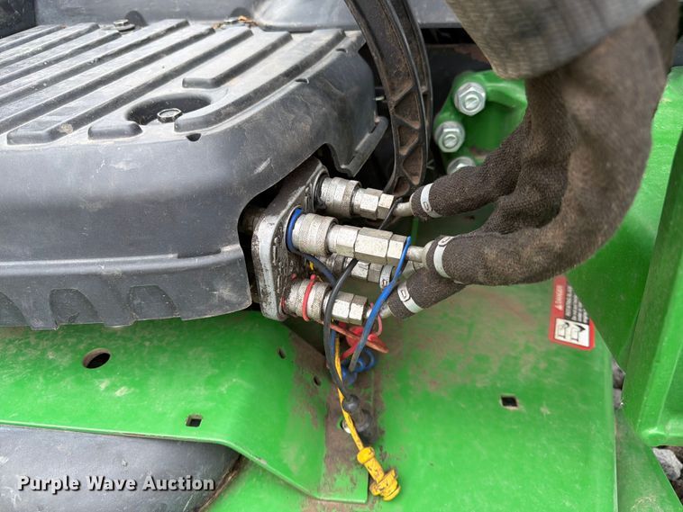 image for item YA3913 2014 John Deere 1023E MFWD tractor