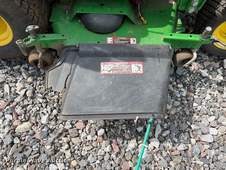 image for item YA3913 2014 John Deere 1023E MFWD tractor