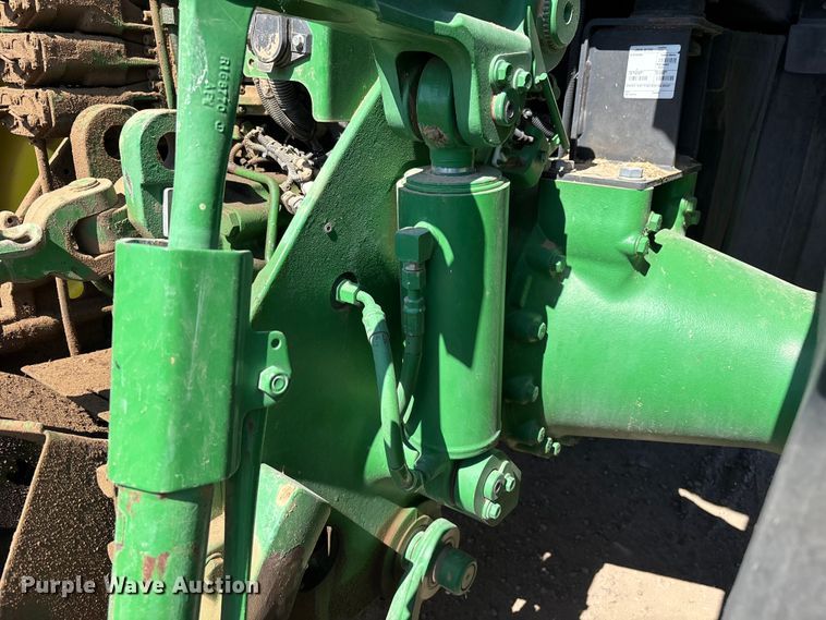 image for item YA3933 2019 John Deere 8270R MFWD tractor