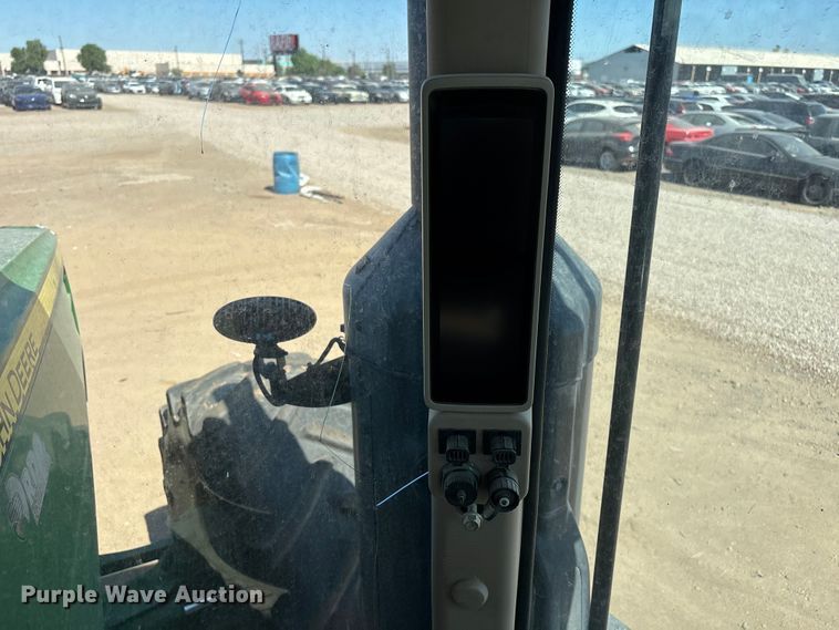 image for item YA3933 2019 John Deere 8270R MFWD tractor