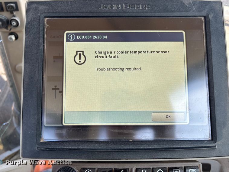 image for item YA3933 2019 John Deere 8270R MFWD tractor