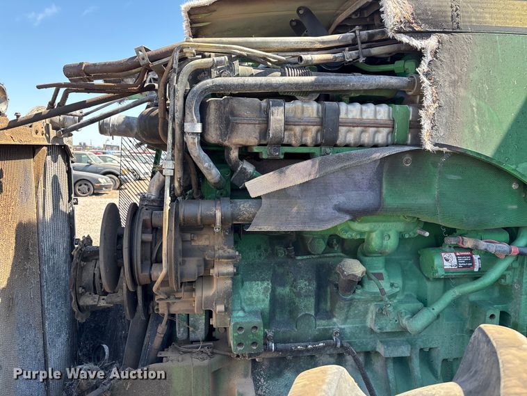 image for item YA3933 2019 John Deere 8270R MFWD tractor
