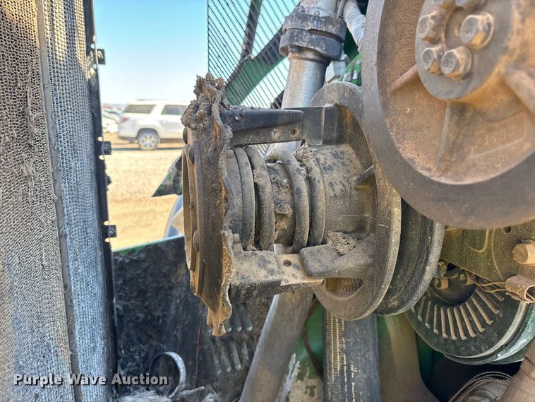 image for item YA3933 2019 John Deere 8270R MFWD tractor