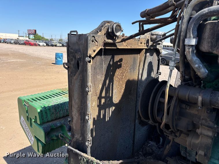 image for item YA3933 2019 John Deere 8270R MFWD tractor