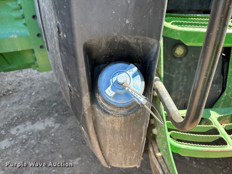 image for item YA3933 2019 John Deere 8270R MFWD tractor