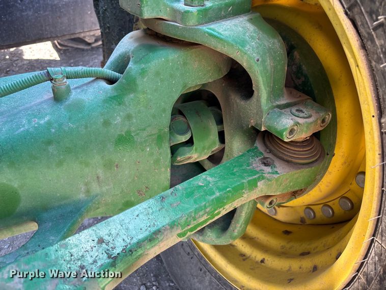 image for item YA3933 2019 John Deere 8270R MFWD tractor
