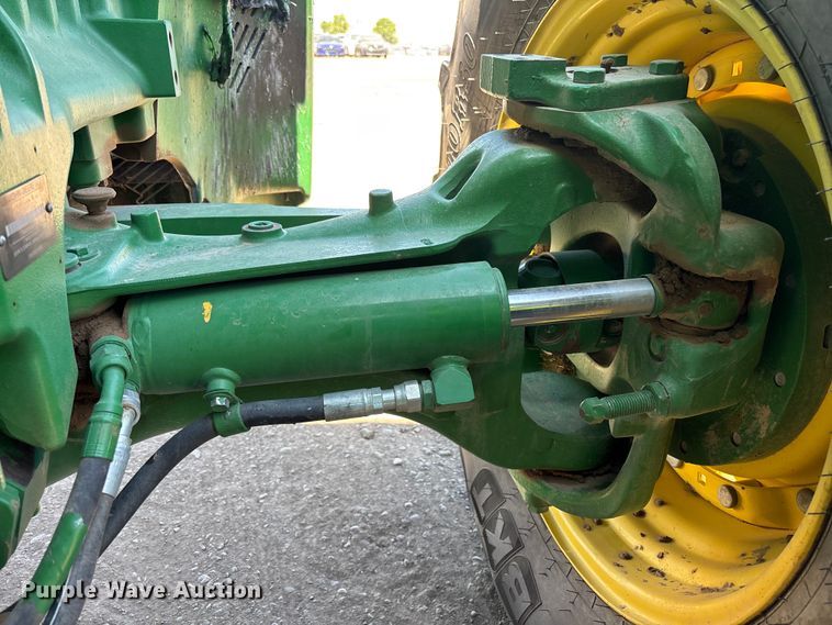 image for item YA3933 2019 John Deere 8270R MFWD tractor