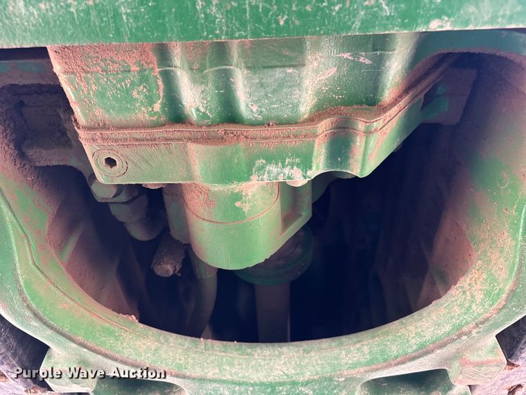 image for item YA3933 2019 John Deere 8270R MFWD tractor