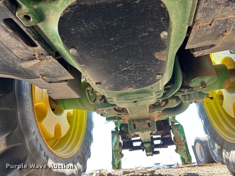 image for item YA3933 2019 John Deere 8270R MFWD tractor