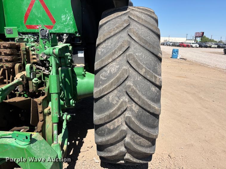 image for item YA3933 2019 John Deere 8270R MFWD tractor