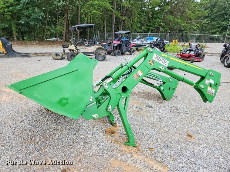 image for item YA4072 2024 John Deere 520M loader