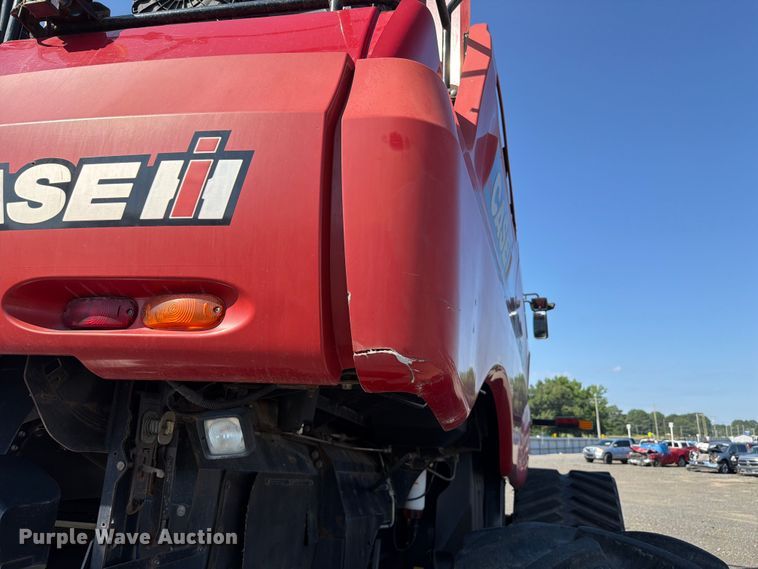 image for item YA4098 2017 Case IH 9240 Axial-Flow RWA combine
