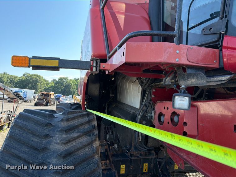 image for item YA4098 2017 Case IH 9240 Axial-Flow RWA combine