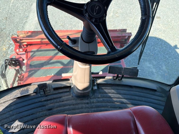 image for item YA4098 2017 Case IH 9240 Axial-Flow RWA combine