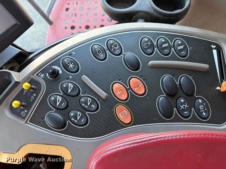 image for item YA4098 2017 Case IH 9240 Axial-Flow RWA combine