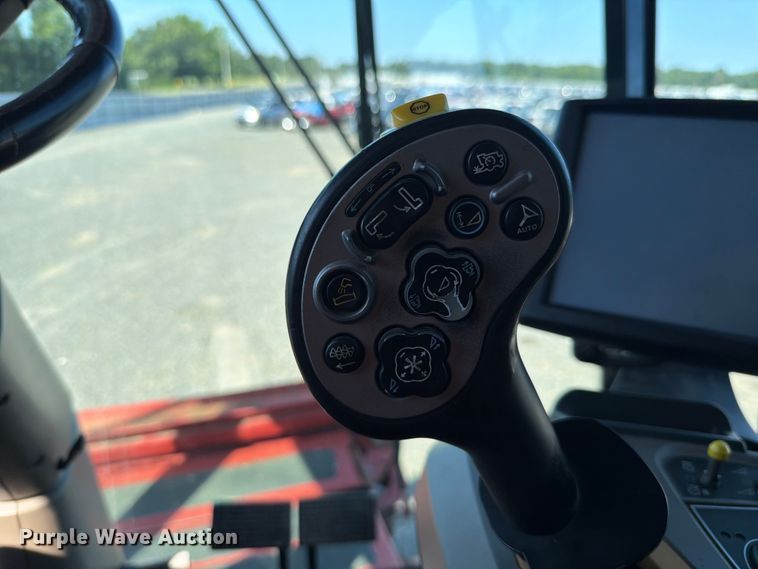 image for item YA4098 2017 Case IH 9240 Axial-Flow RWA combine