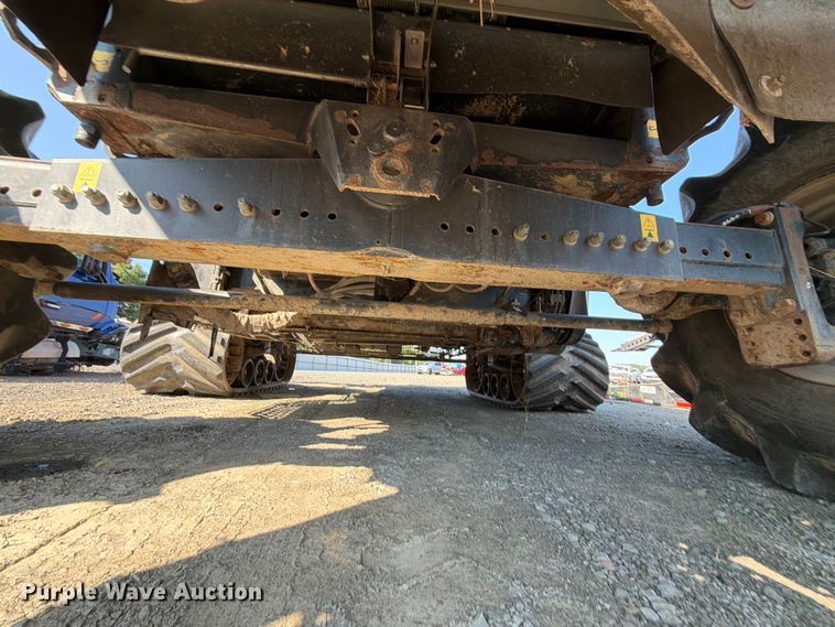 image for item YA4098 2017 Case IH 9240 Axial-Flow RWA combine