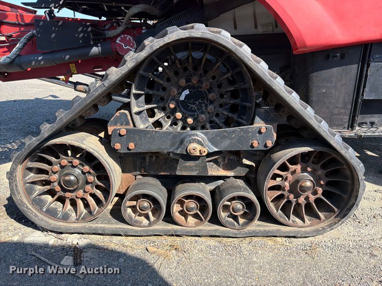 image for item YA4098 2017 Case IH 9240 Axial-Flow RWA combine