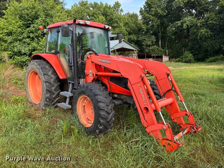 image for item YA4142 2010 Kubota M110X MFWD tractor