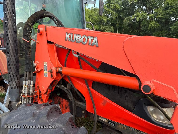 image for item YA4142 2010 Kubota M110X MFWD tractor