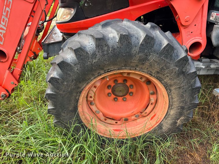 image for item YA4142 2010 Kubota M110X MFWD tractor