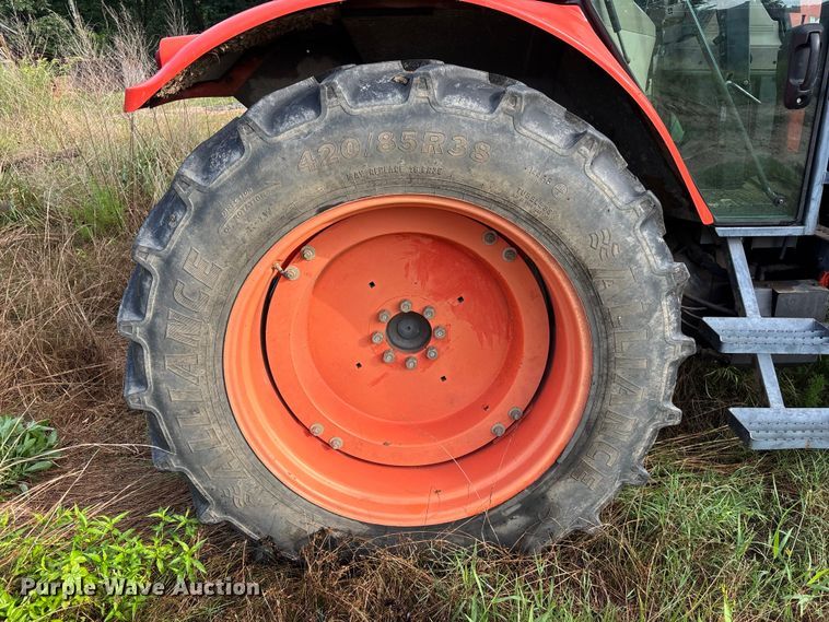 image for item YA4142 2010 Kubota M110X MFWD tractor