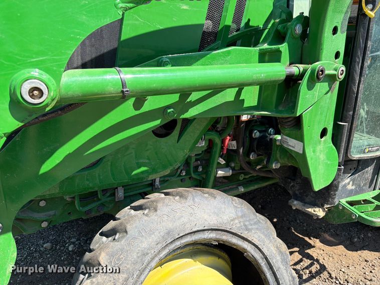 image for item YA4145 2021 John Deere 3046R MFWD tractor