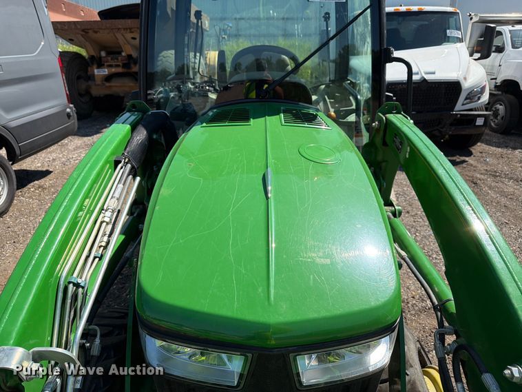 image for item YA4145 2021 John Deere 3046R MFWD tractor