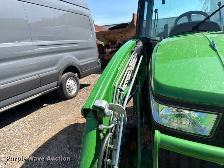 image for item YA4145 2021 John Deere 3046R MFWD tractor