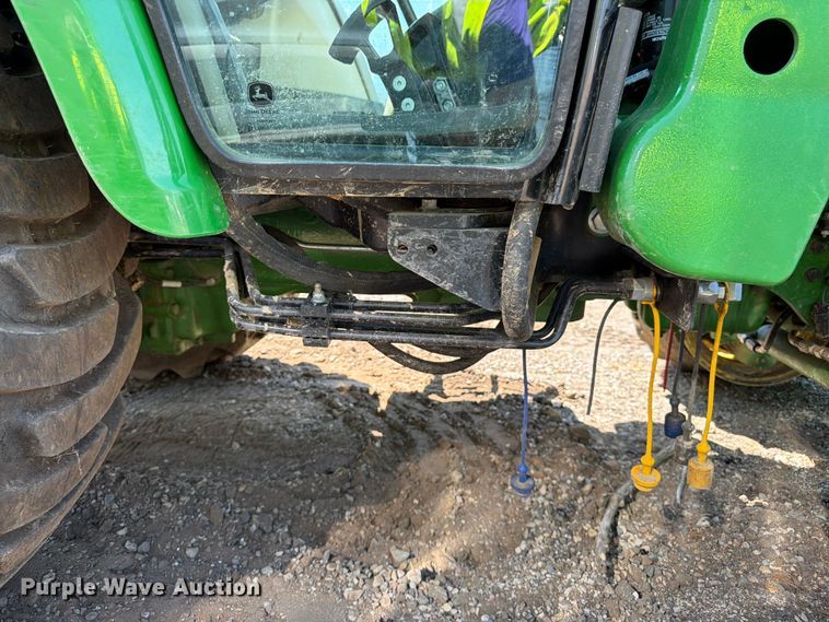 image for item YA4145 2021 John Deere 3046R MFWD tractor
