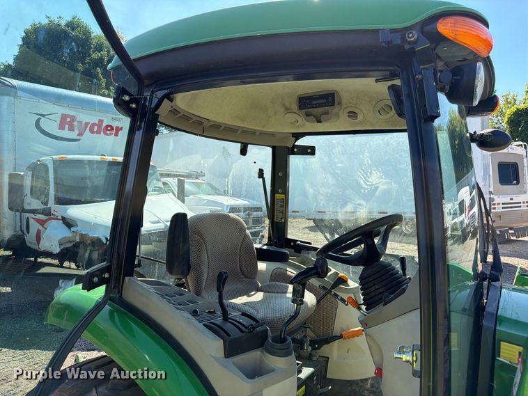image for item YA4145 2021 John Deere 3046R MFWD tractor