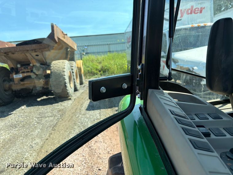 image for item YA4145 2021 John Deere 3046R MFWD tractor