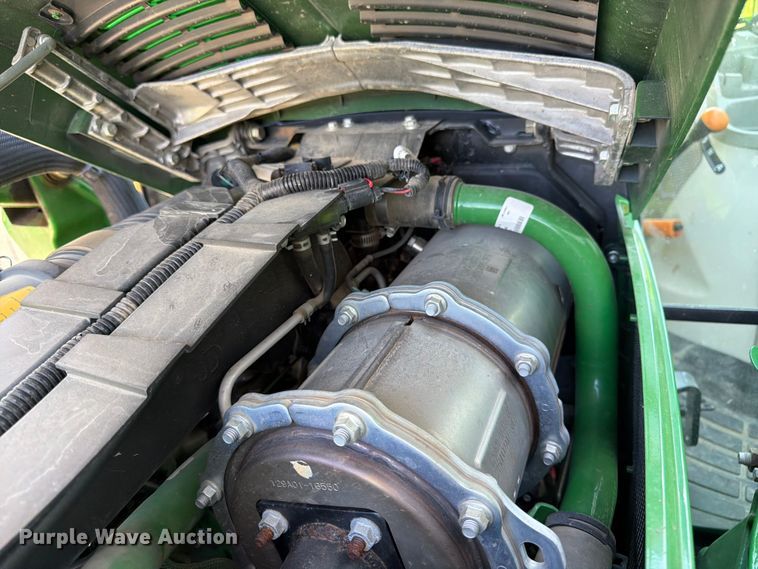 image for item YA4145 2021 John Deere 3046R MFWD tractor
