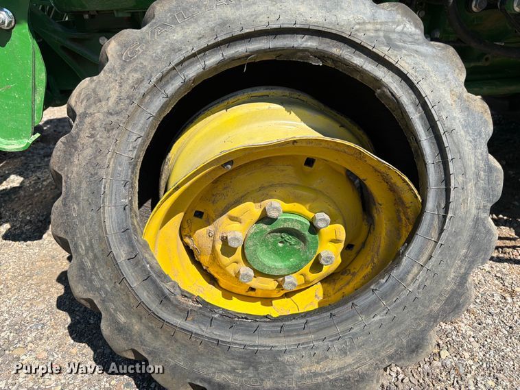 image for item YA4145 2021 John Deere 3046R MFWD tractor